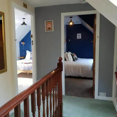 Briarbank Guest House-3